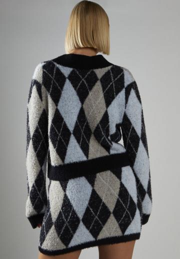 Жаккардовая вязаная кофта