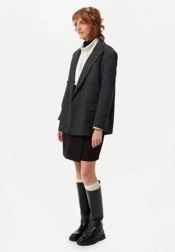 Короткое пальто