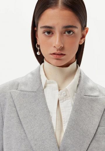 Короткое пальто