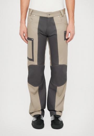 Брюки с накладными карманами