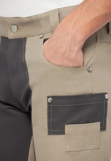 Брюки с накладными карманами