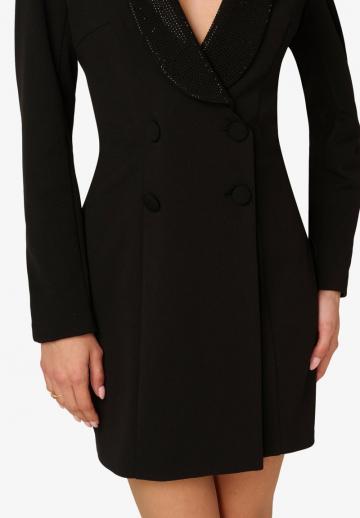 Короткое платье