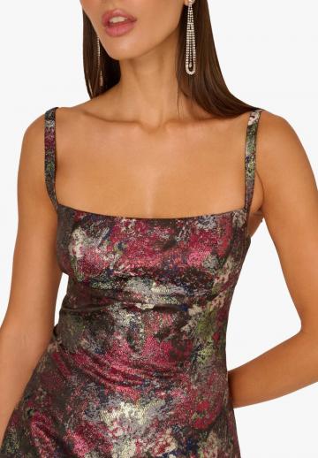 Платье футляр