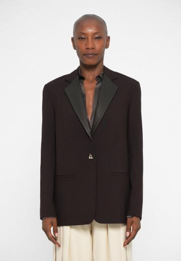 Длинный блейзер