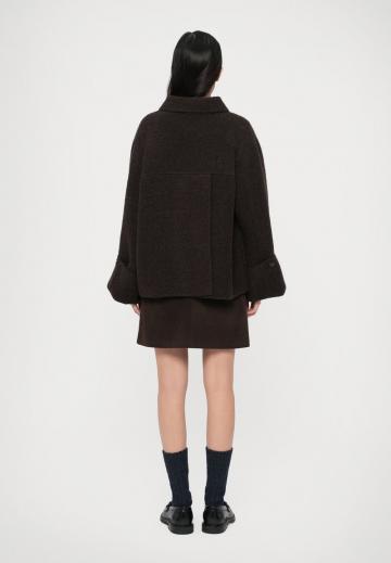 Короткое пальто