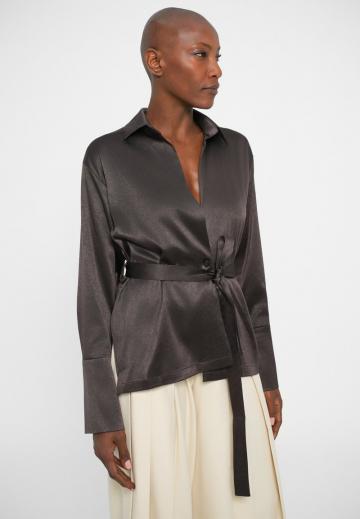 Атласная блузка