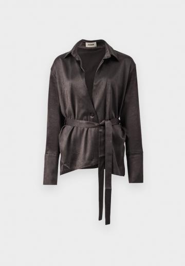 Атласная блузка