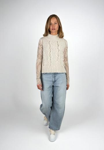 Пуловер без рукавов