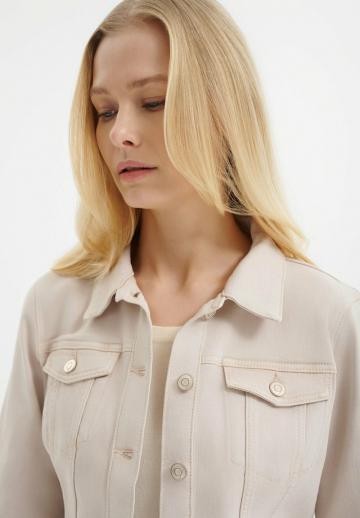 Куртка с накладнымит карманами