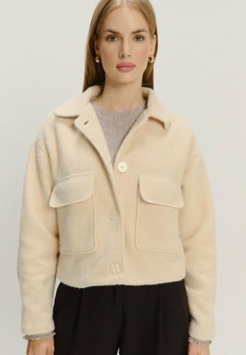 Куртка с накладнымит карманами