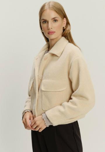 Куртка с накладнымит карманами