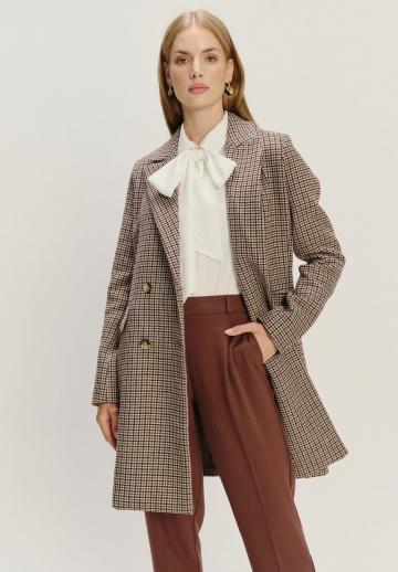 Короткое пальто