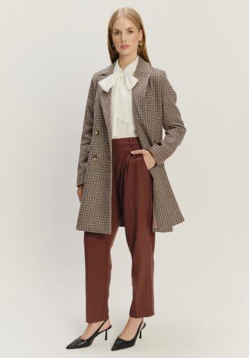 Короткое пальто