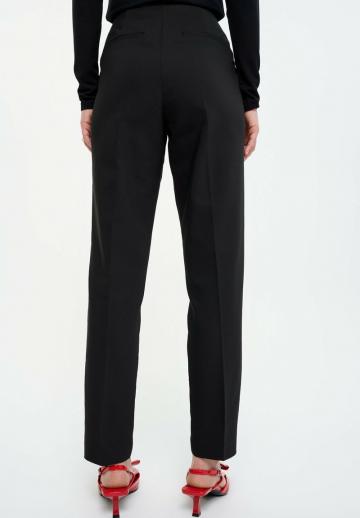 Узкие брюки