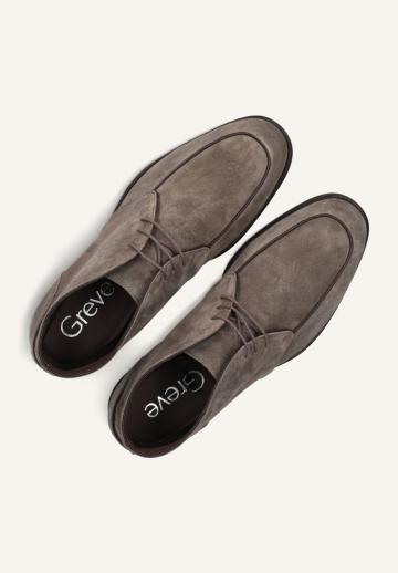 Ботинки на шнуровке