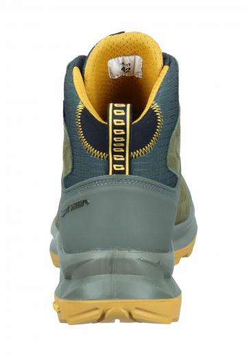 Ботинки на шнуровке