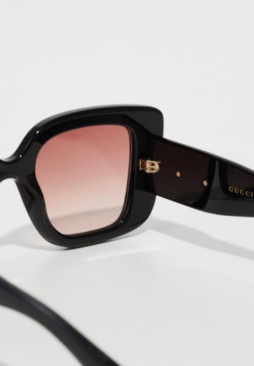 Солнечные очки