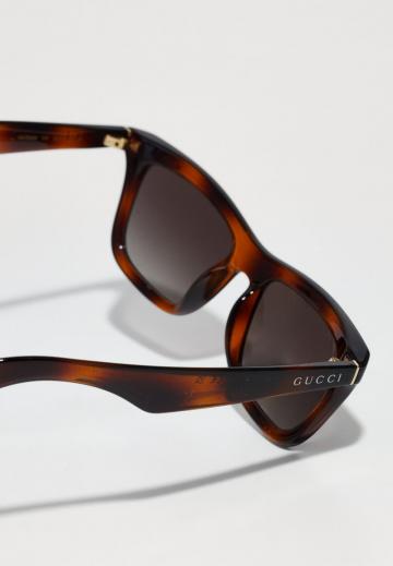 Солнечные очки