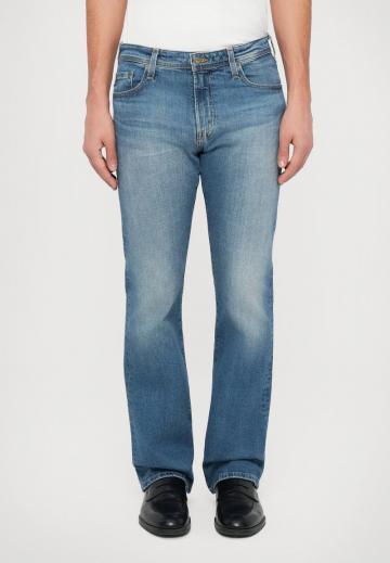 Клешеные джинсы