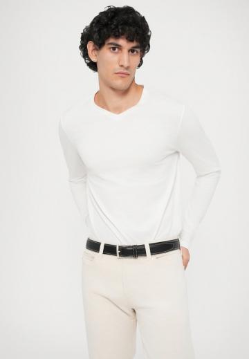 Узкие джинсы