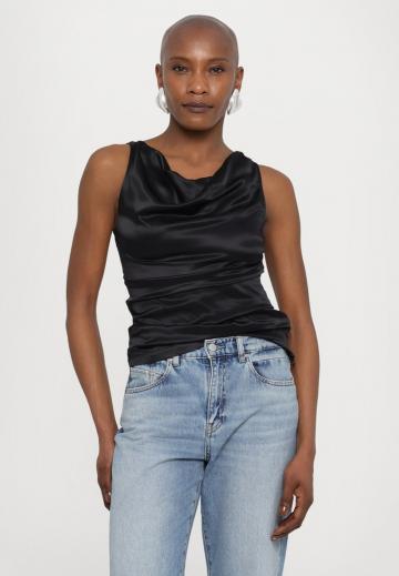 Джинсы бойфренда