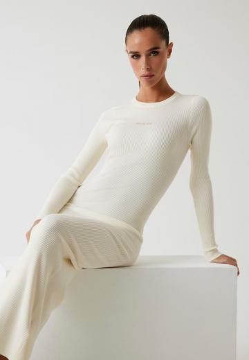 Вязаное платье