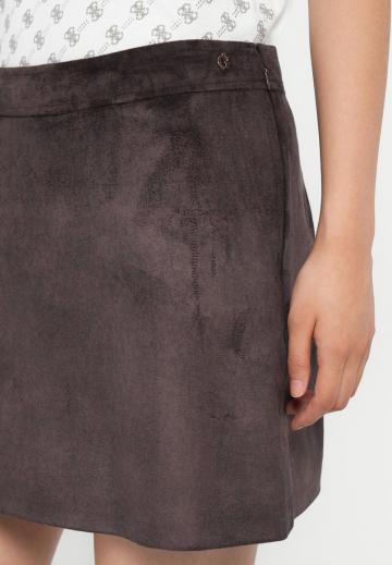 Юбка с накладными карманами