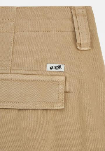 Брюки с накладными карманами