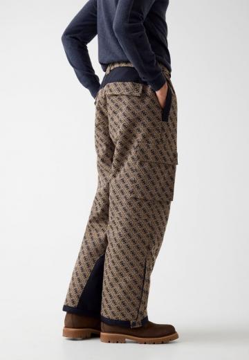 Брюки с накладными карманами