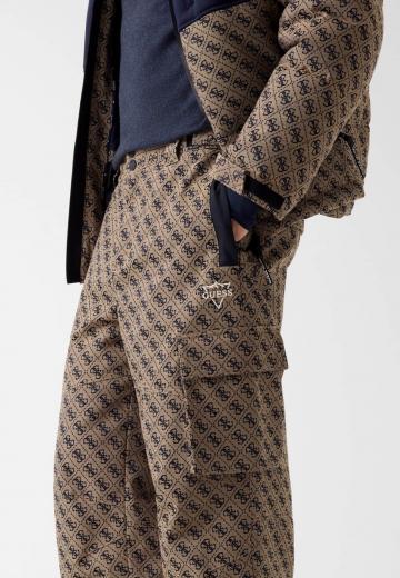 Брюки с накладными карманами