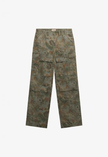 Брюки с накладными карманами