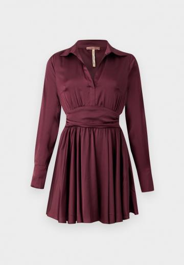 Короткое платье