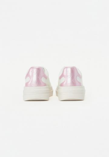 Гандбольные кроссовки