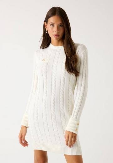 Вязаное платье