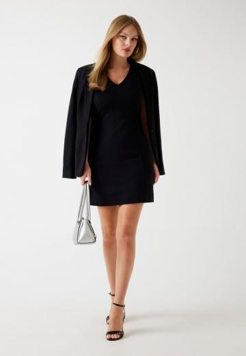 Платье футляр