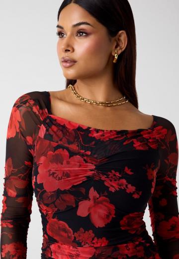 Платье футляр