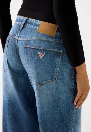 Клешеные джинсы