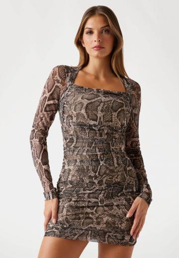 Платье футляр