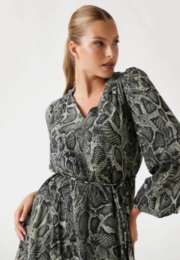 Короткое платье