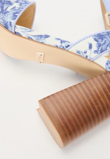 Гандбольные кроссовки