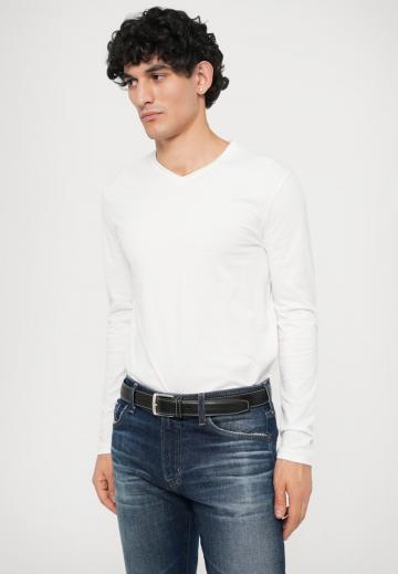 Узкие джинсы