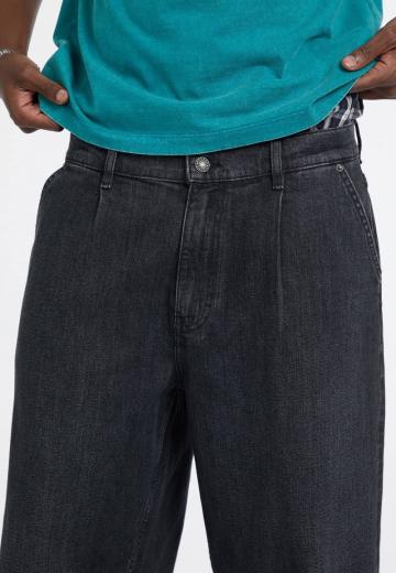 Свободные джинсы