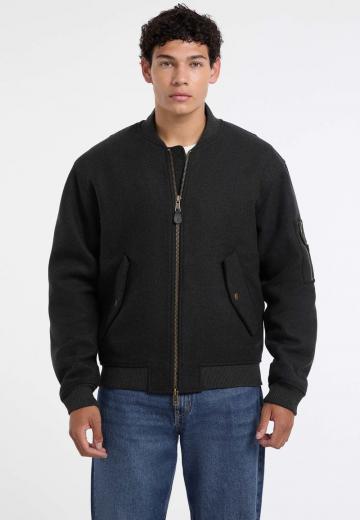 Куртка бомбер