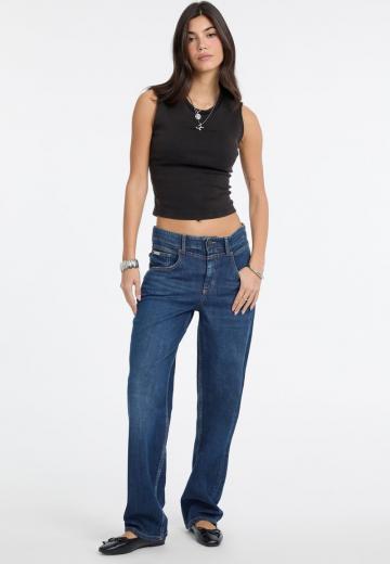Свободные джинсы