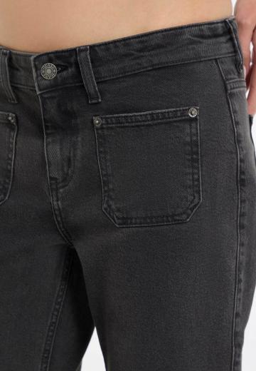 Клешеные брюки