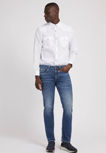 Узкие джинсы