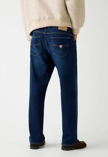 Прямые джинсы