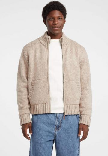 Вязаная кофта