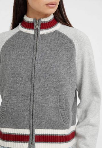 Вязаная кофта