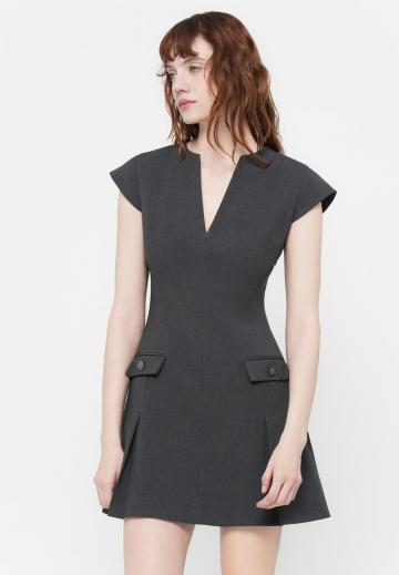 Короткое платье